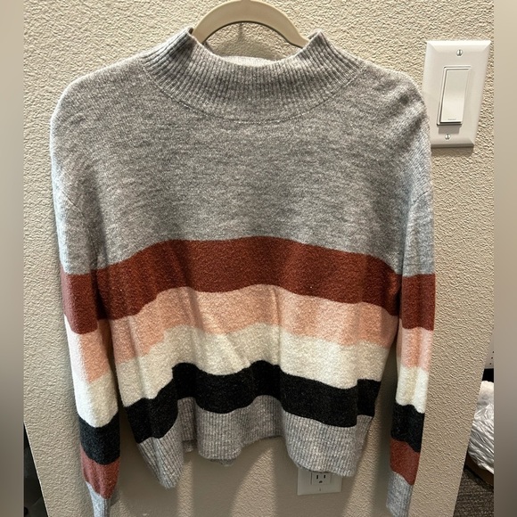 Sweaters - BOUTIQUE Color Block Sweater